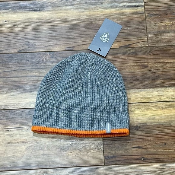 Nobis Beanie - Picture 3 of 10
